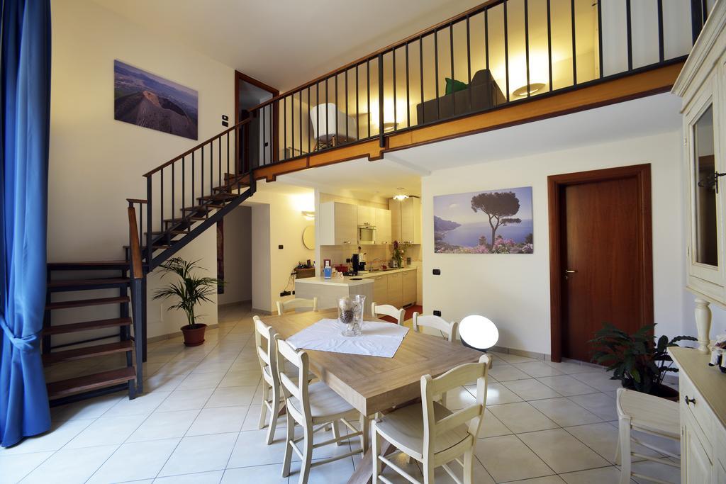 Italia Apartment Napels Buitenkant foto