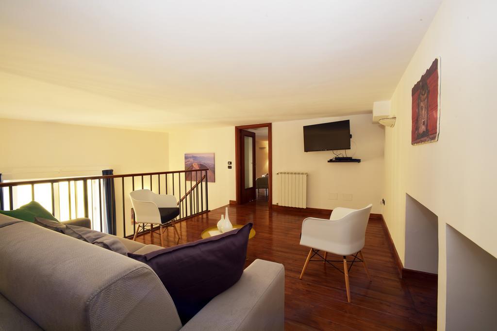 Italia Apartment Napels Buitenkant foto