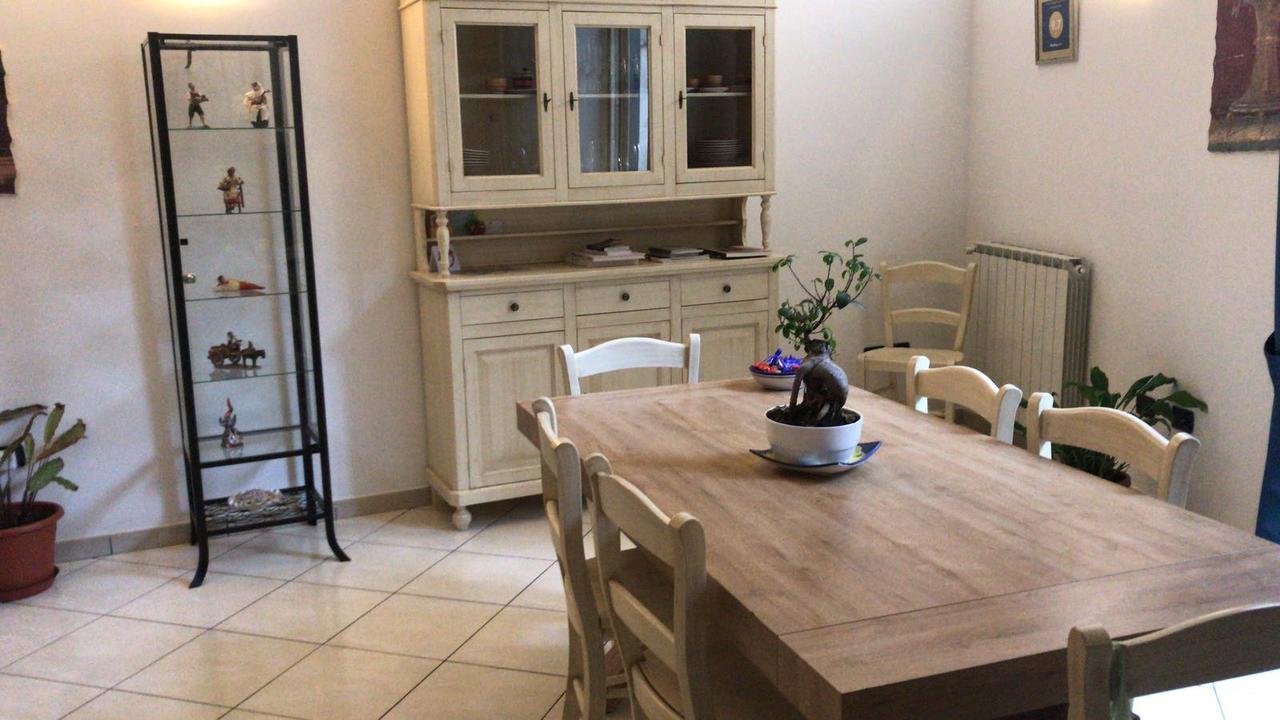 Italia Apartment Napels Buitenkant foto
